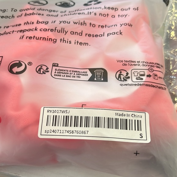 Dog clothes - Picture 3 of 5